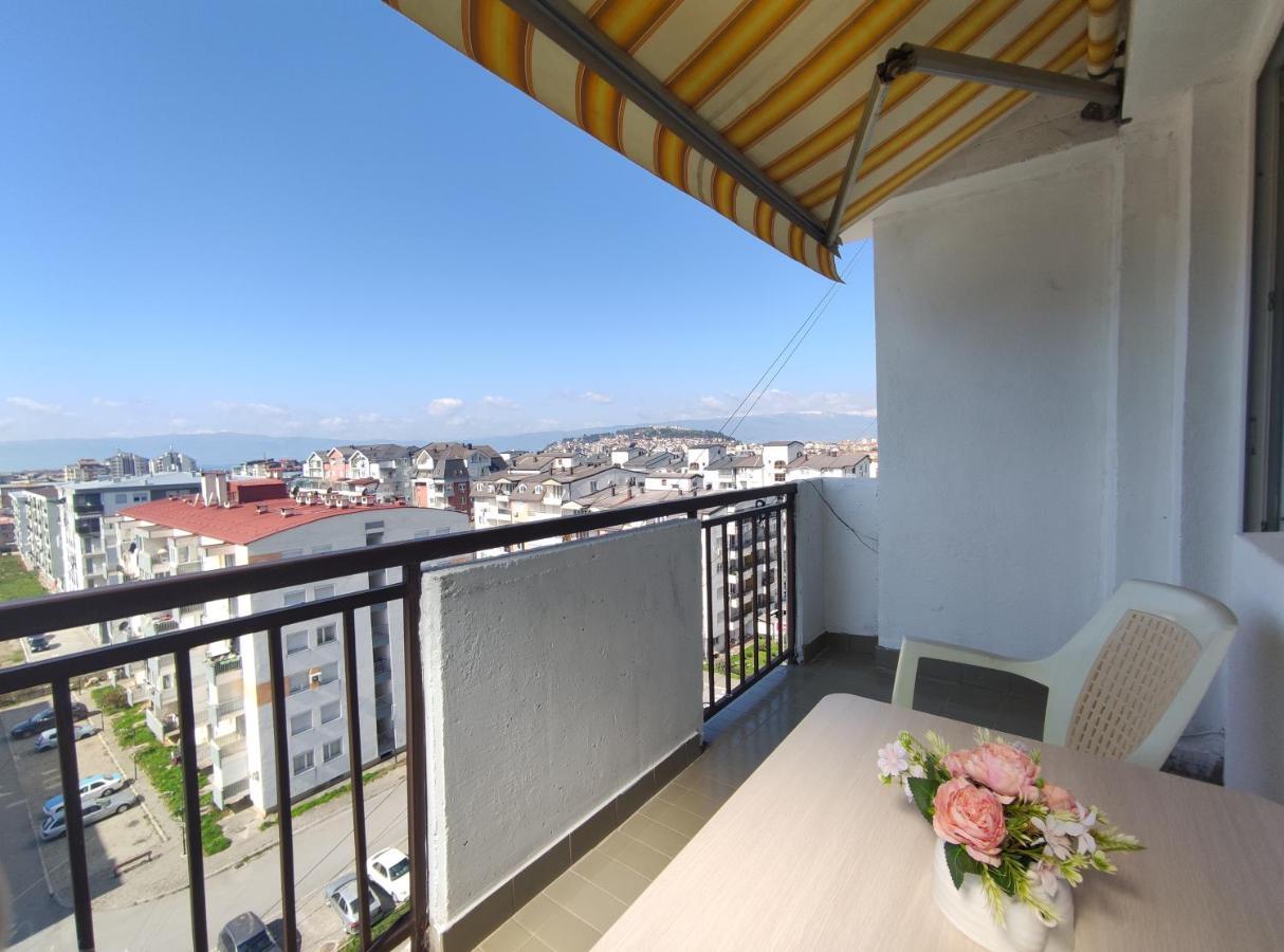 Charming & Spacious 2 Bedroom Apartment With A Gorgeous 8Th-Floor View Ohrid Bagian luar foto