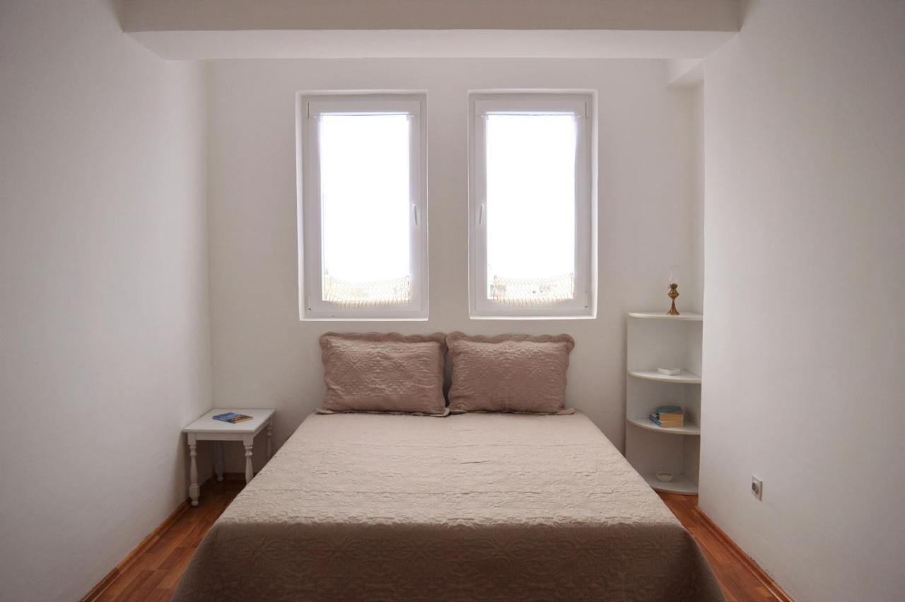 Charming & Spacious 2 Bedroom Apartment With A Gorgeous 8Th-Floor View Ohrid Bagian luar foto